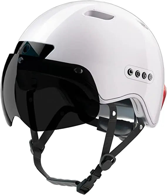 Acheter un casque Vélo connecté avec visière pour plus de sécurité. + Feux avant Vélo puissant offert. Seulement le 01/11/23 Okem